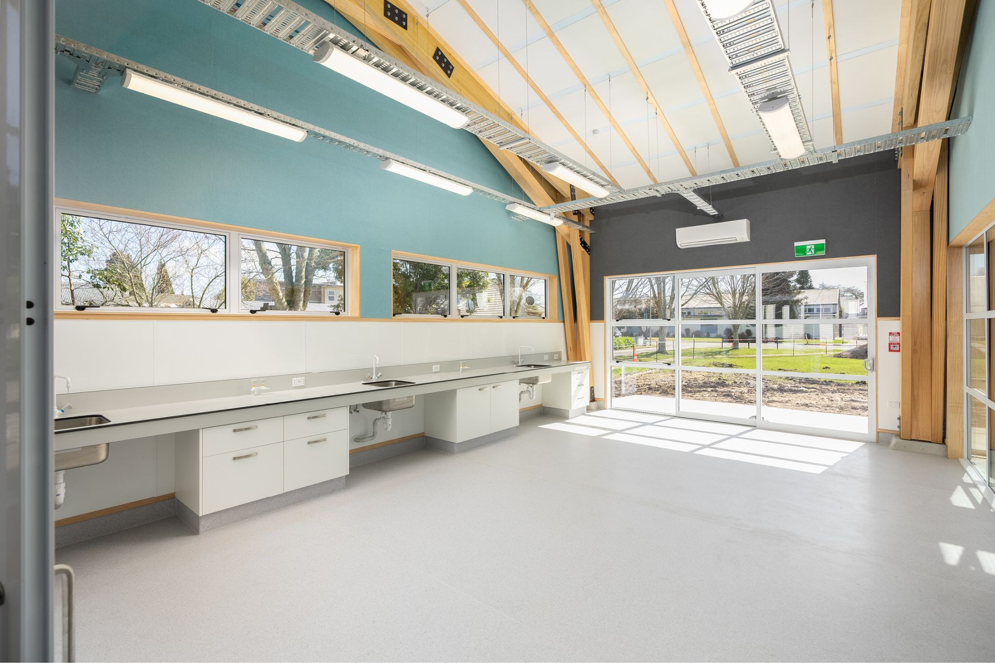 Cambridge Middle School - Technology Centre